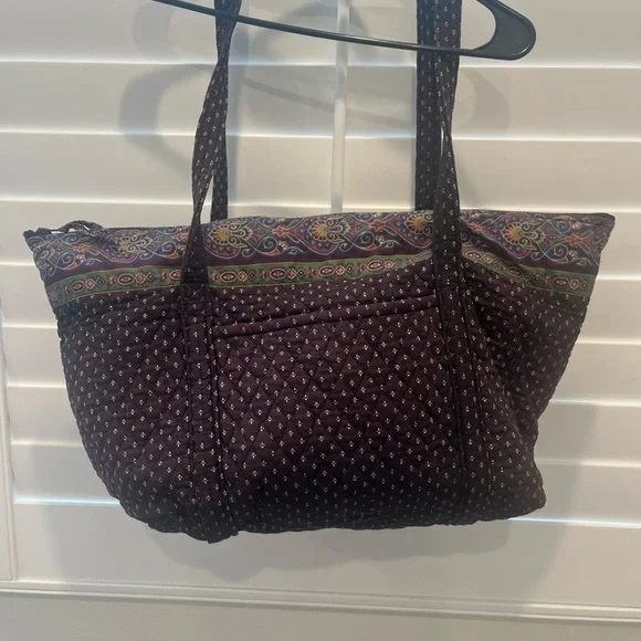 Vera Bradley Purple Travel Bag Quilted Design - Picture 5 of 13